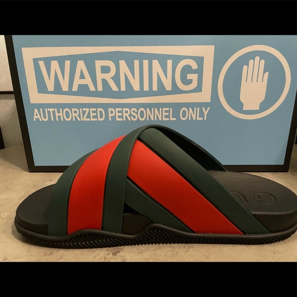 agrado web stripe slide sandal gucci